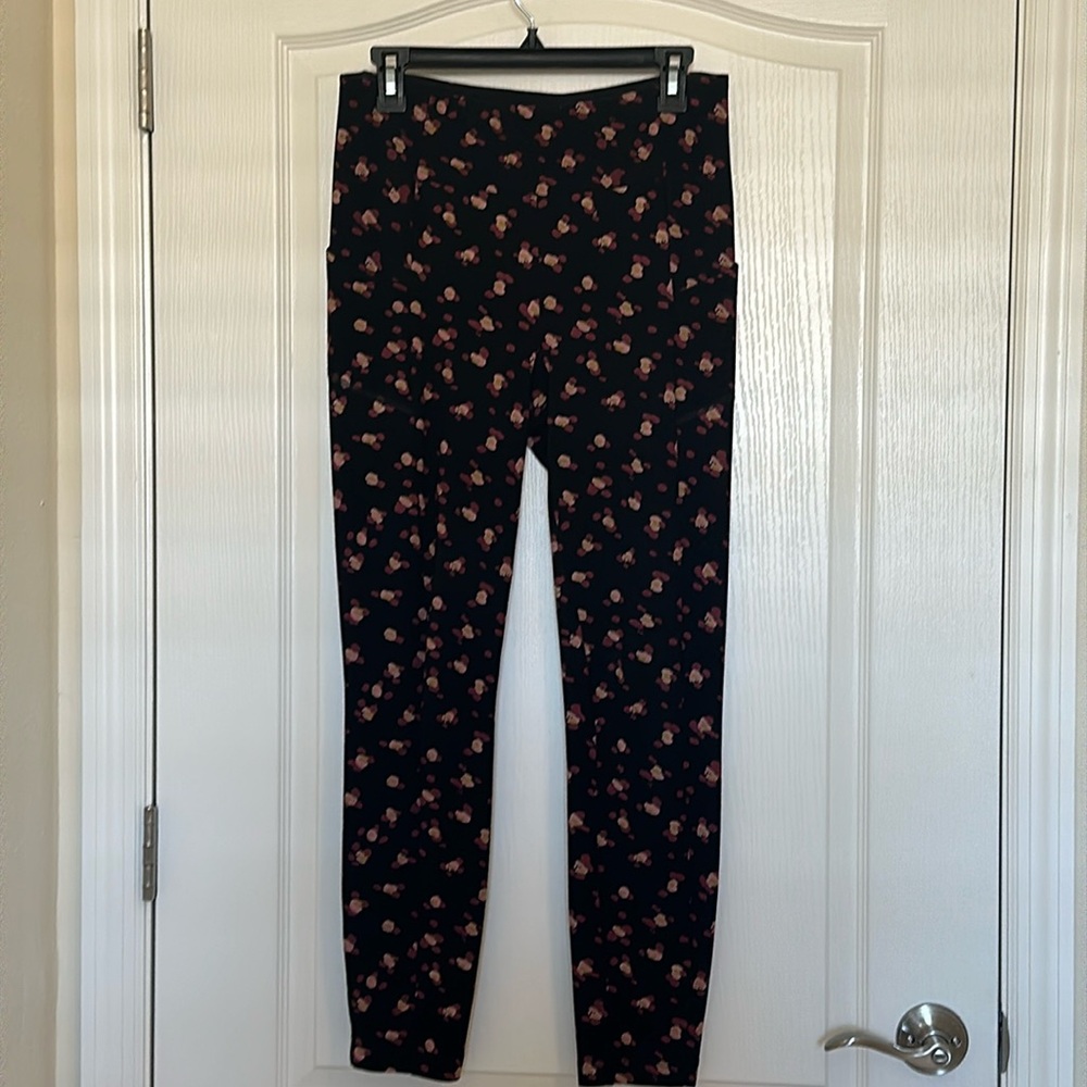 brand:cabi size:small floral black